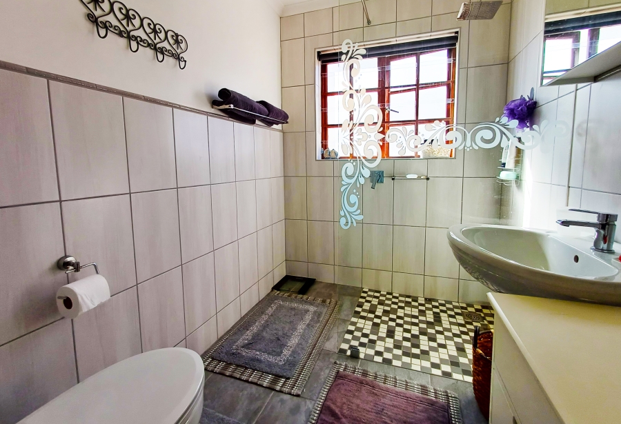 3 Bedroom Property for Sale in Kleinmond Western Cape